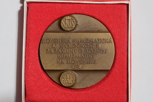 MEDAILA - Slovenskej numizmatickej spoločnosti za zásluhy o rozvoj Numizmatiky