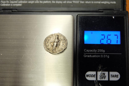 Severus Alexander, AR denár z r. 190 , 2,67g AEQVITAS AVG nádherný stav